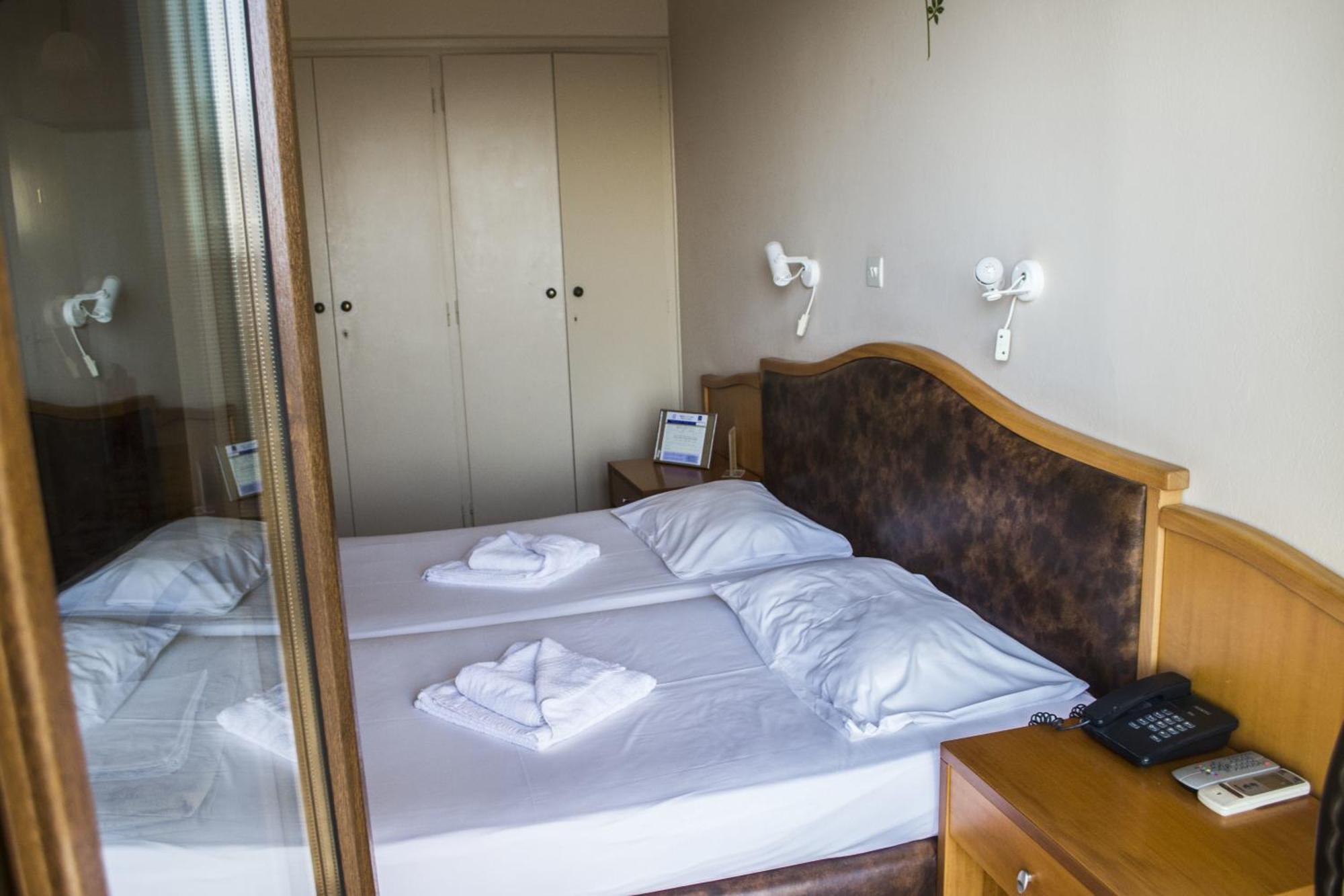 Sappho Hotel Скала-Эресу Номер фото