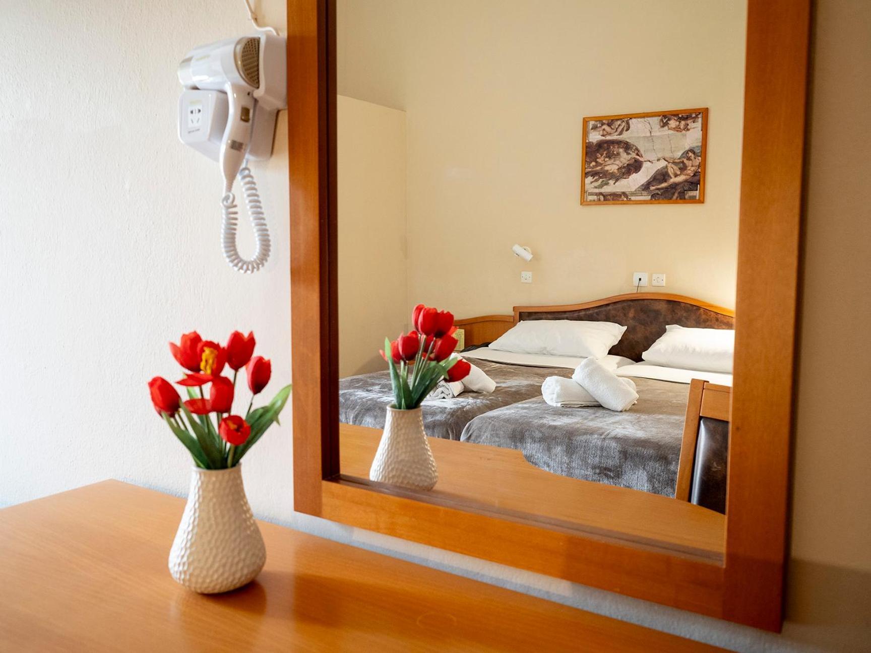 Sappho Hotel Скала-Эресу Экстерьер фото