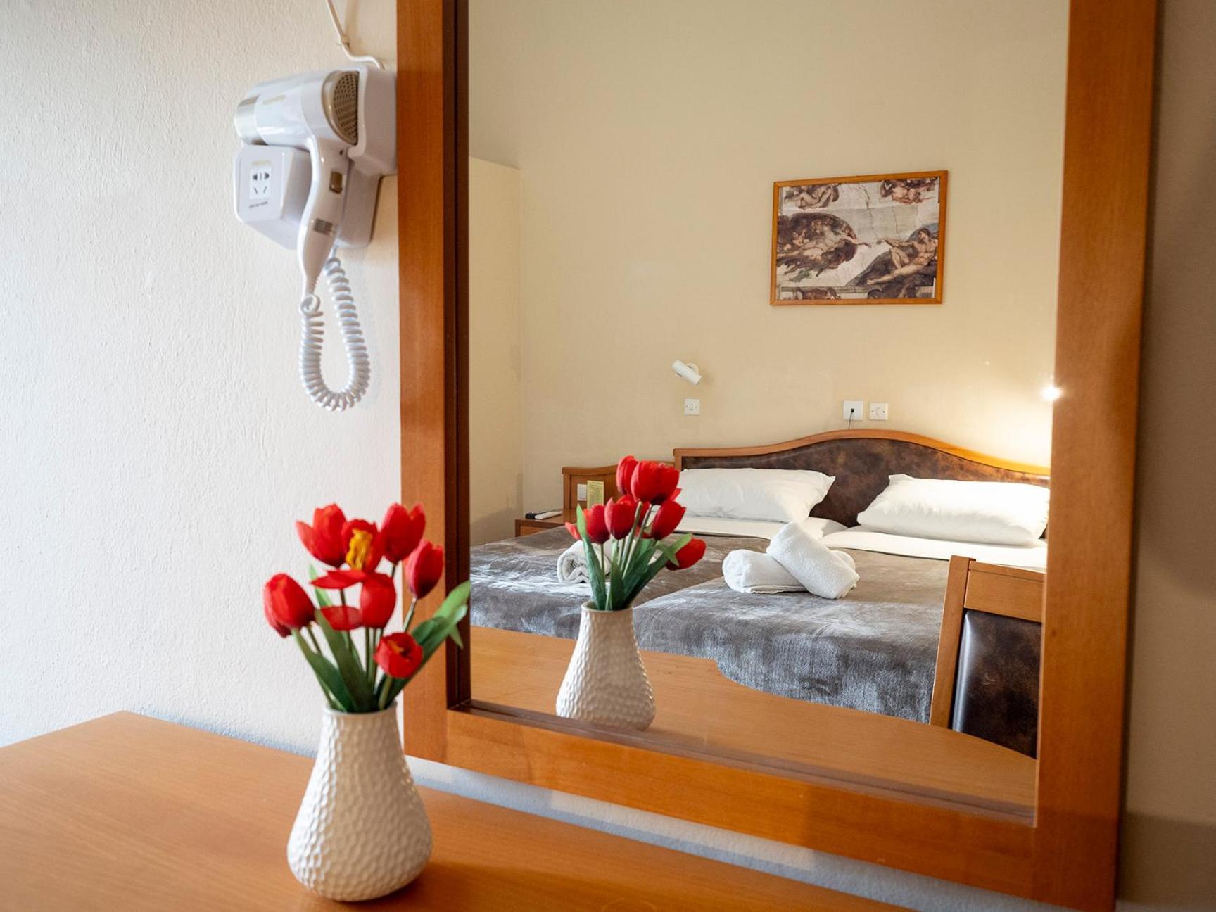 Sappho Hotel Скала-Эресу Экстерьер фото